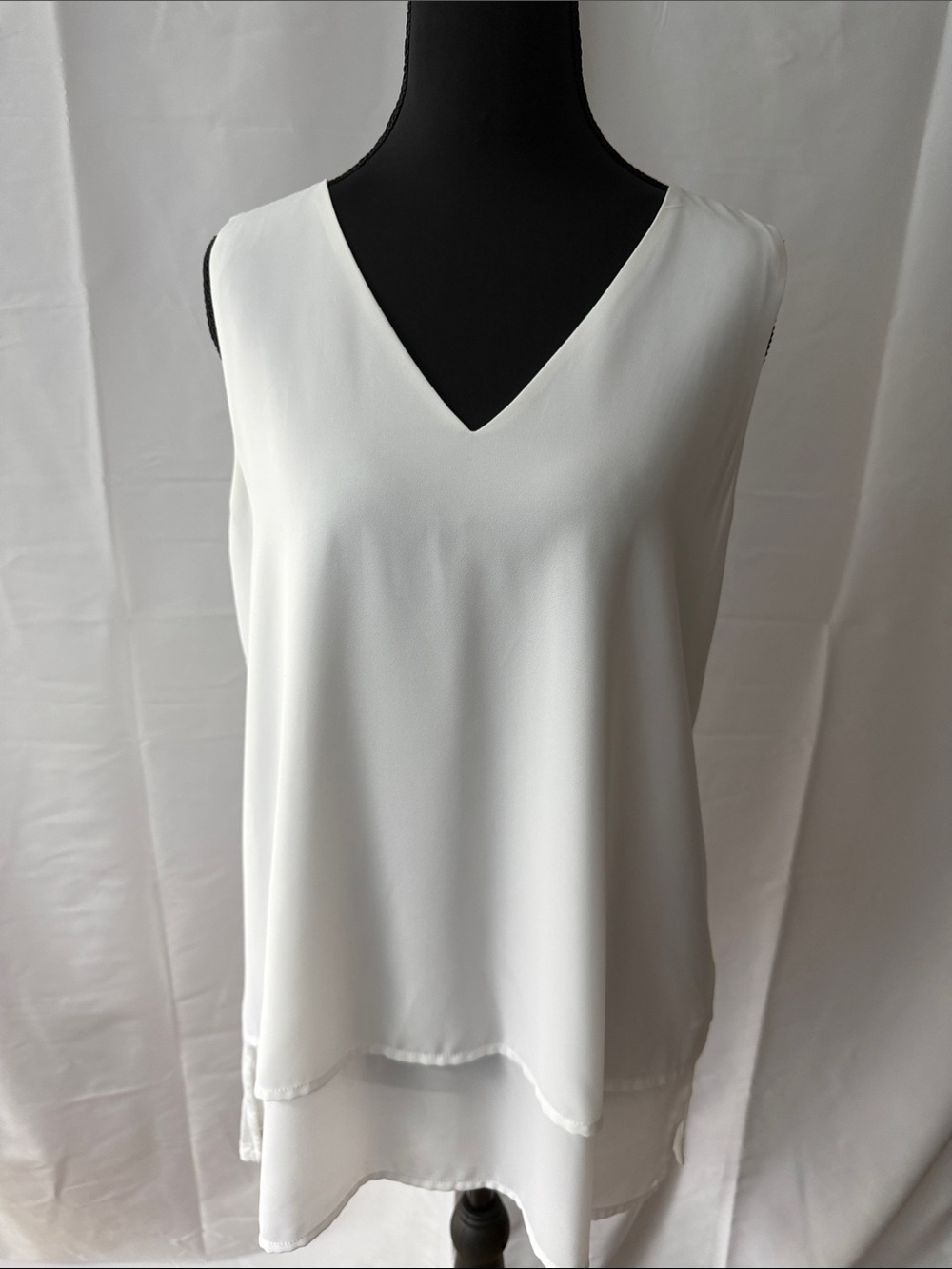 Women's MICHAEL Michael Kors V-Neck Sleeveless Layered White Top Sz M
